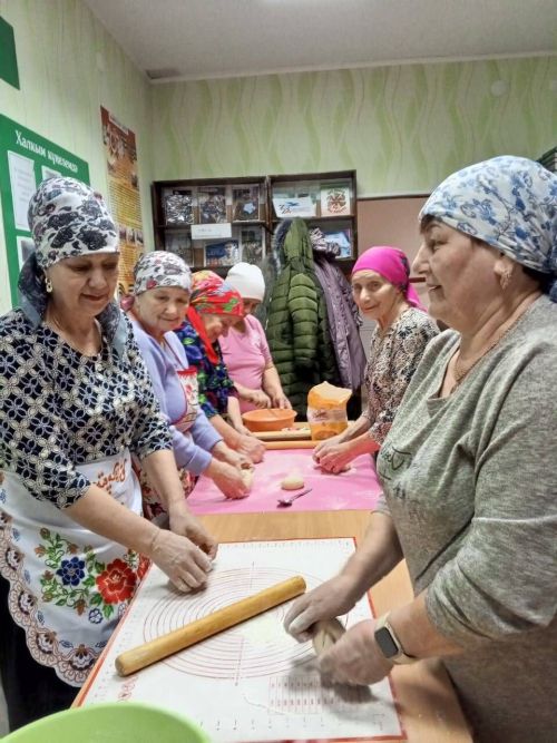 «Придаст сил»: сельчане Актанышского района приготовили лапшу для бойцов СВО