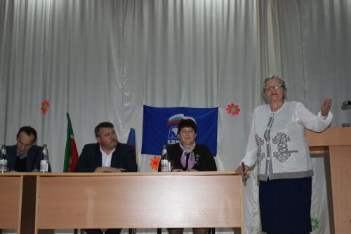 В селе Большое Подберезье сход граждан прошел оживленно