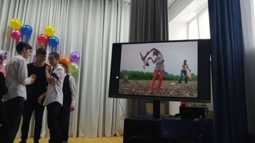 В Федоровской школе состоялся районный этап Татарской лиги КВН «Әйдә, шаяРТ!» и лиги «Республика»