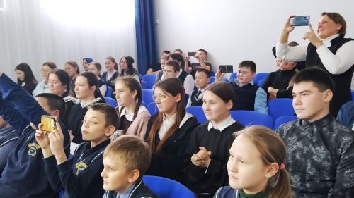 В Федоровской школе состоялся районный этап Татарской лиги КВН «Әйдә, шаяРТ!» и лиги «Республика»
