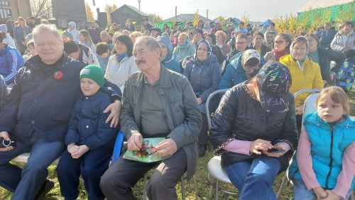 В Большом Подберезье наряду с фестивалем русской песни прошел праздник тыквы