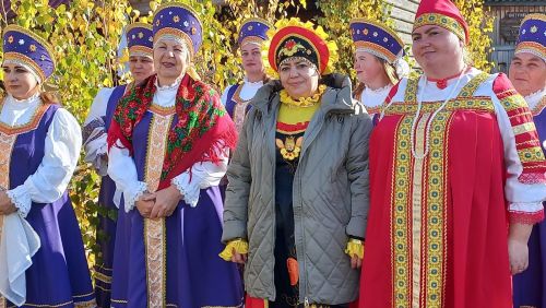 В Большом Подберезье наряду с фестивалем русской песни прошел праздник тыквы