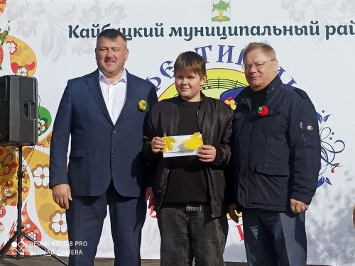 В Большом Подберезье наряду с фестивалем русской песни прошел праздник тыквы