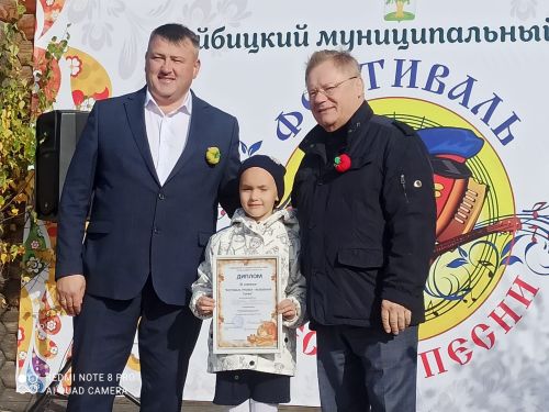 В Большом Подберезье наряду с фестивалем русской песни прошел праздник тыквы