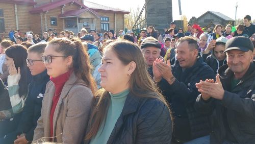 В Большом Подберезье наряду с фестивалем русской песни прошел праздник тыквы