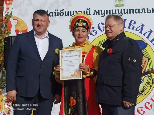 В Большом Подберезье наряду с фестивалем русской песни прошел праздник тыквы