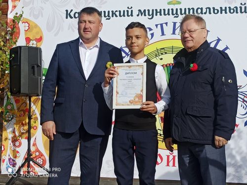 В Большом Подберезье наряду с фестивалем русской песни прошел праздник тыквы