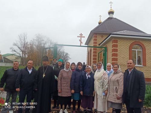 Митрополит Казанский и Татарстанский Кирилл провел богослужение в новом храме в честь святого Пророка Божия Илии в селе Ульянкове