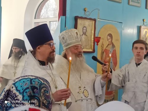 Митрополит Казанский и Татарстанский Кирилл провел богослужение в новом храме в честь святого Пророка Божия Илии в селе Ульянкове
