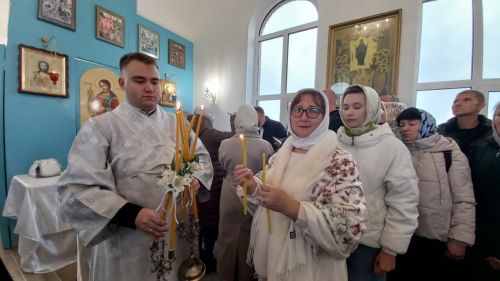 Митрополит Казанский и Татарстанский Кирилл провел богослужение в новом храме в честь святого Пророка Божия Илии в селе Ульянкове