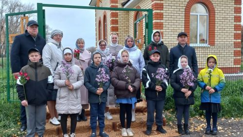 Митрополит Казанский и Татарстанский Кирилл провел богослужение в новом храме в честь святого Пророка Божия Илии в селе Ульянкове
