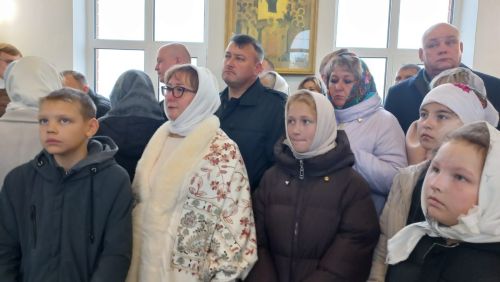Митрополит Казанский и Татарстанский Кирилл провел богослужение в новом храме в честь святого Пророка Божия Илии в селе Ульянкове