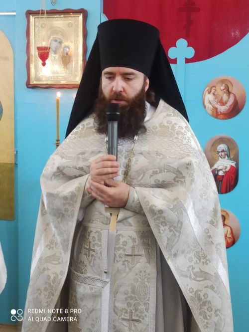 Митрополит Казанский и Татарстанский Кирилл провел богослужение в новом храме в честь святого Пророка Божия Илии в селе Ульянкове