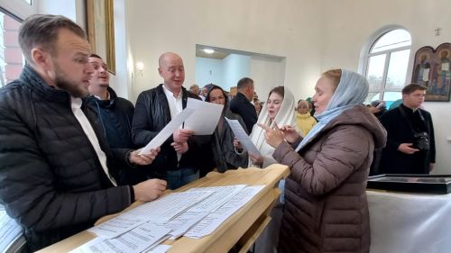 Митрополит Казанский и Татарстанский Кирилл провел богослужение в новом храме в честь святого Пророка Божия Илии в селе Ульянкове