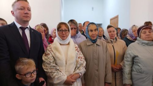 Митрополит Казанский и Татарстанский Кирилл провел богослужение в новом храме в честь святого Пророка Божия Илии в селе Ульянкове