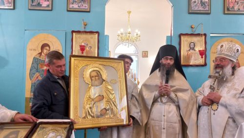 Митрополит Казанский и Татарстанский Кирилл провел богослужение в новом храме в честь святого Пророка Божия Илии в селе Ульянкове