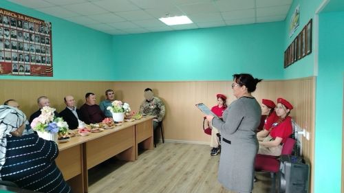 Олы Тәрбит авылы мәдәният йортында Әтиләр көне уңаеннан «Бердәм рухыбыз белән без көчле» — дип исемләнгән җылы очрашу узды