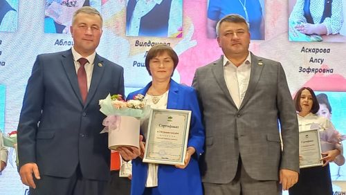В преддверии Международного Дня учителя в Кайбицах состоялось торжественное мероприятие