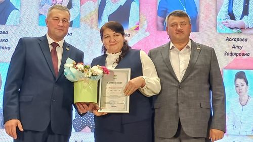 В преддверии Международного Дня учителя в Кайбицах состоялось торжественное мероприятие