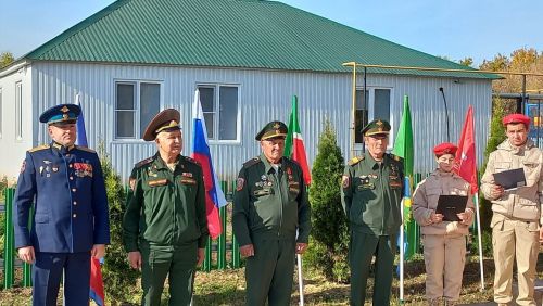 В Ульянкове открыли мемориальные доски в честь воздушно-десантных войск и на память о погибших на спецоперации