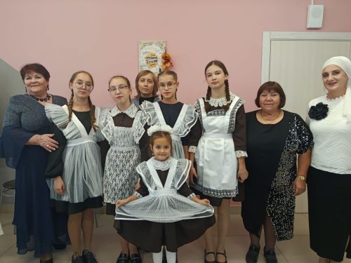 Работники культуры совместно с председателем совета ветеранов села Берлибаш посетили Федоровский дом-интернат с концертной программой