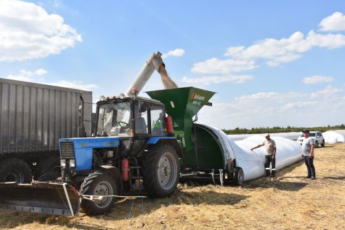 В «Август-Кайбицы» открыли демонстрационную  площадку применения полимерных агрорукавов