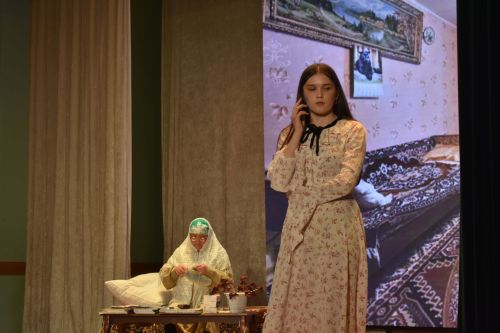Бәрлебашы үзешчәннәре Әниләр көне уңаеннан Олы Кайбычта спектакль куйды
