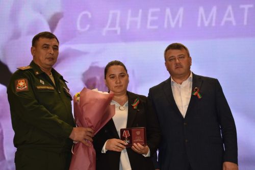 В Кайбицком районе в преддверии Дня матери чествовали матерей и жен героев нашего времени