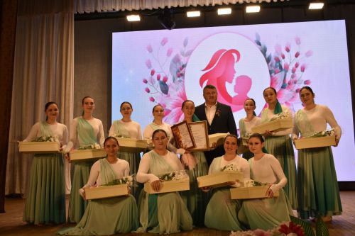 В Кайбицком районе в преддверии Дня матери чествовали матерей и жен героев нашего времени