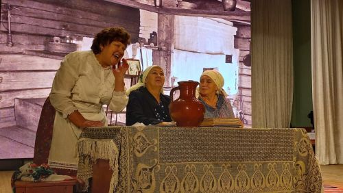 Коллектив художественной самодеятельности Большого Подберезья представил спектакль кайбицким зрителям