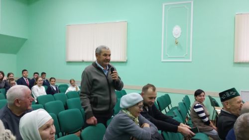 Кошманда күренекле авылдашларын искә алу кичәсе узды