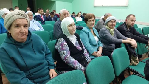 Кошманда күренекле авылдашларын искә алу кичәсе узды