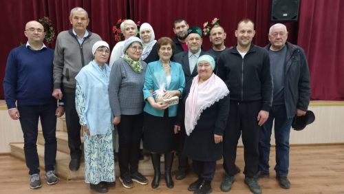 Кошманда күренекле авылдашларын искә алу кичәсе узды
