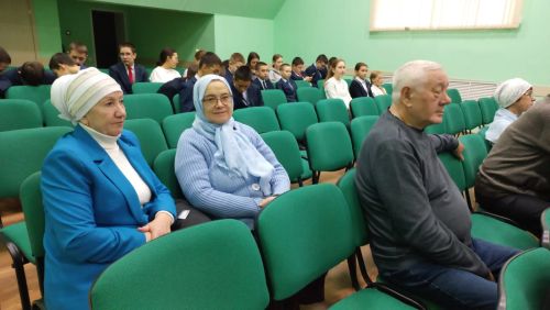 Кошманда күренекле авылдашларын искә алу кичәсе узды