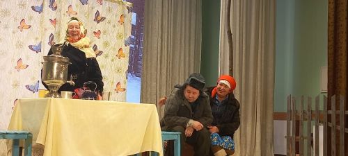 «Ак җилкән» халык театры Кайбыч сәхнәсендә «Тол хатыннар, тол кызлар» драмасын куйды