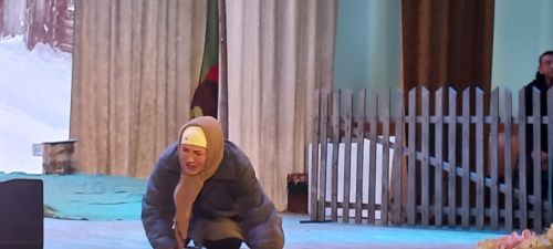 «Ак җилкән» халык театры Кайбыч сәхнәсендә «Тол хатыннар, тол кызлар» драмасын куйды