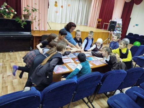 В Кулангинском сельском поселении работники культуры провели беседу для учащихся 2-4 классов на тему «Коррупция — проблема современности»