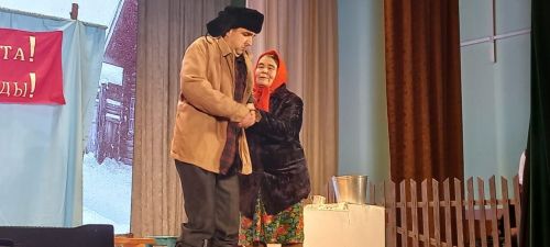 «Ак җилкән» халык театры Кайбыч сәхнәсендә «Тол хатыннар, тол кызлар» драмасын куйды