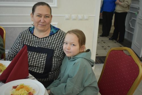 Кайбычта сәламәтлегендә тайпылышлар булган балалар һәм аларның әниләре өчен җылы очрашу узды