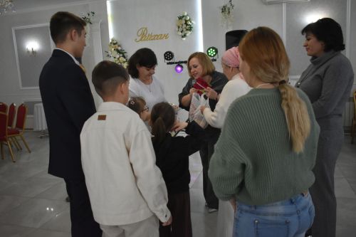 Кайбычта сәламәтлегендә тайпылышлар булган балалар һәм аларның әниләре өчен җылы очрашу узды