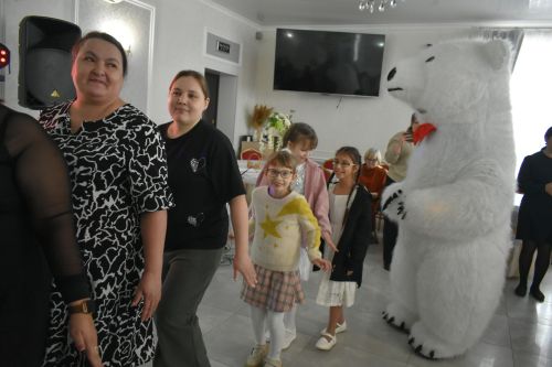 Кайбычта сәламәтлегендә тайпылышлар булган балалар һәм аларның әниләре өчен җылы очрашу узды