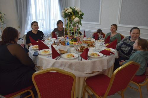 Кайбычта сәламәтлегендә тайпылышлар булган балалар һәм аларның әниләре өчен җылы очрашу узды