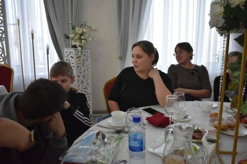 Кайбычта сәламәтлегендә тайпылышлар булган балалар һәм аларның әниләре өчен җылы очрашу узды