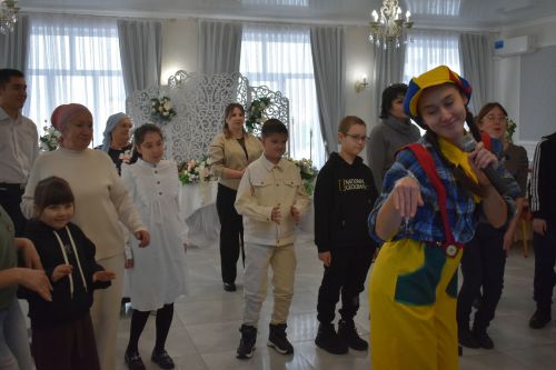 Кайбычта сәламәтлегендә тайпылышлар булган балалар һәм аларның әниләре өчен җылы очрашу узды