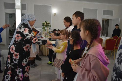 Кайбычта сәламәтлегендә тайпылышлар булган балалар һәм аларның әниләре өчен җылы очрашу узды