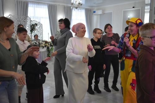 Кайбычта сәламәтлегендә тайпылышлар булган балалар һәм аларның әниләре өчен җылы очрашу узды