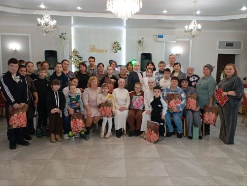 Кайбычта сәламәтлегендә тайпылышлар булган балалар һәм аларның әниләре өчен җылы очрашу узды