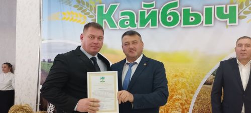 В Кайбицах впервые надоили сто тонн молока: на слете передовиков сельского хозяйства аплодировали достижению года!