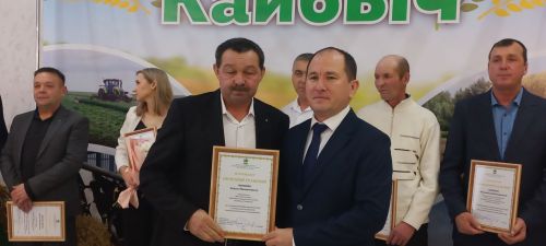 В Кайбицах впервые надоили сто тонн молока: на слете передовиков сельского хозяйства аплодировали достижению года!