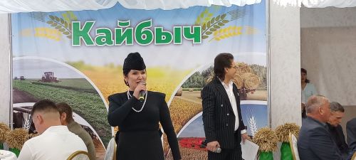 В Кайбицах впервые надоили сто тонн молока: на слете передовиков сельского хозяйства аплодировали достижению года!